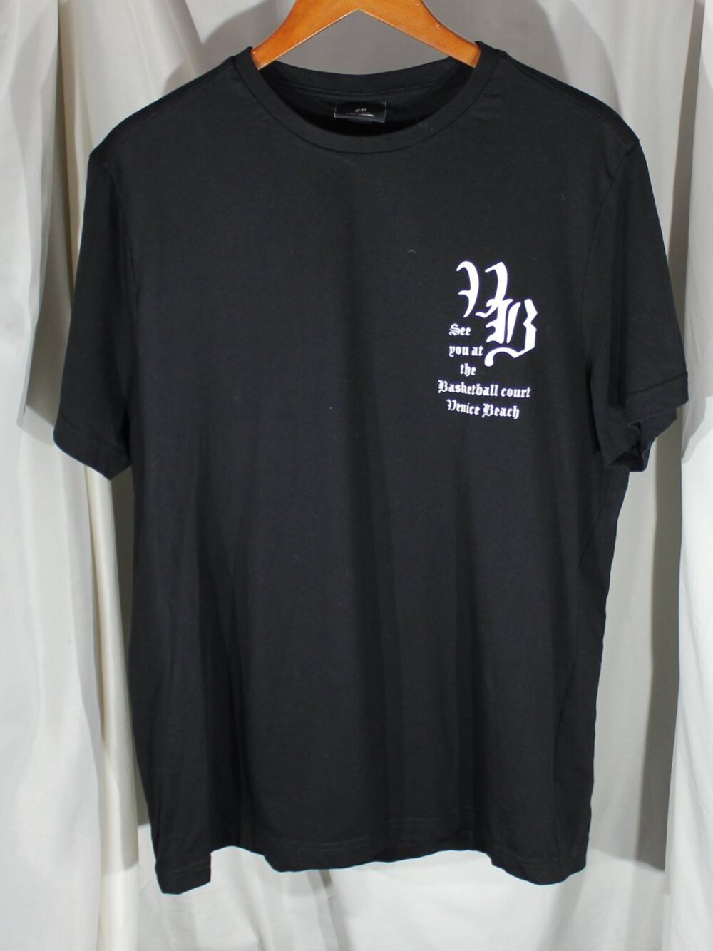 H&M Venice Beach "See you on the Basketball court" Short Sleeve T-Shirt -Size XL